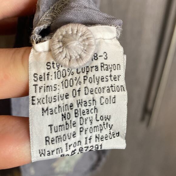 Johnny Was Dreaming Embroidered Tie-front Blouse in Gray Women's XS - Picture 6 of 7